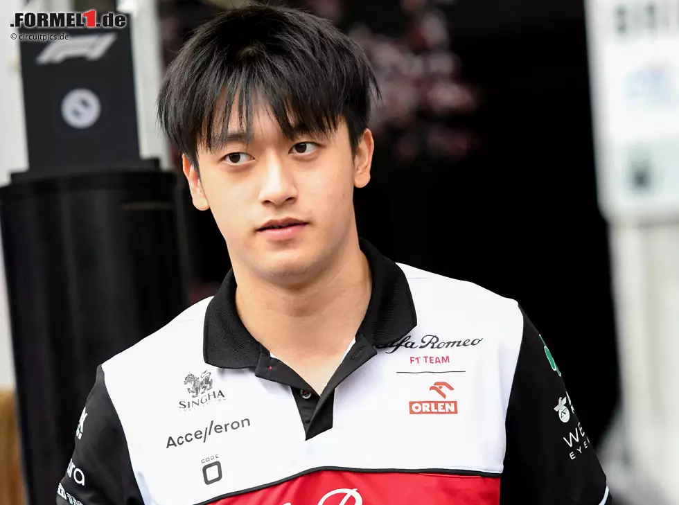 Foto zur News: Guanyu Zhou (Alfa Romeo)