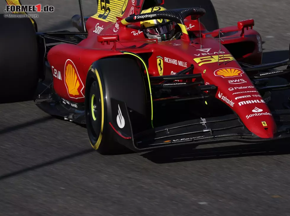 Foto zur News: Carlos Sainz im Ferrari F1-75 im Freitagstraining in Monza