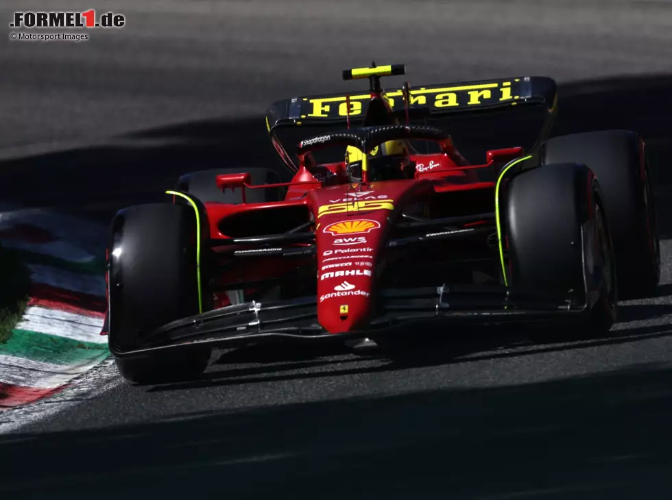 Foto zur News: Carlos Sainz im Ferrari F1-75 im Qualifying in Monza 2022