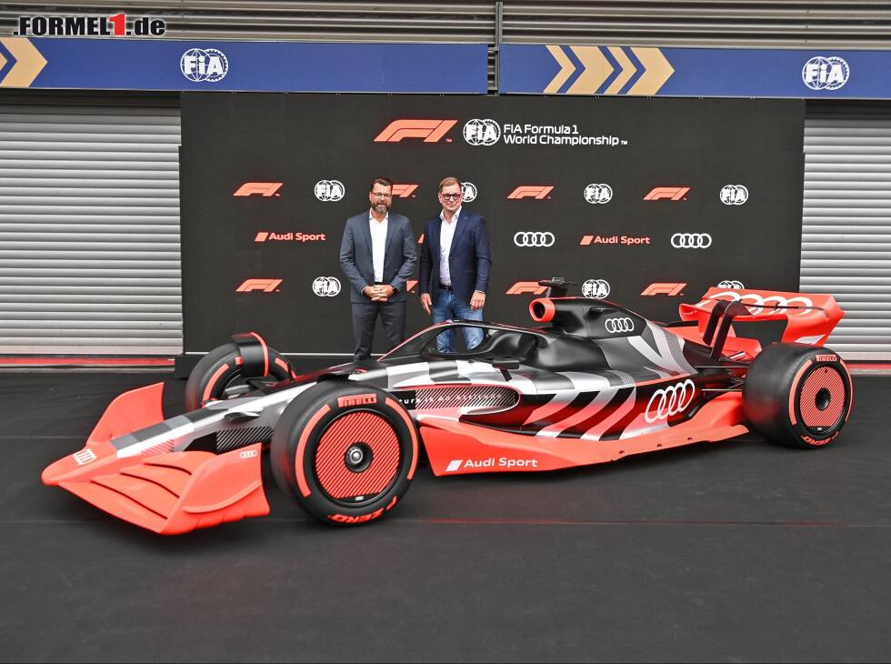 Foto zur News: Oliver Hoffmann (CTO) und Markus Duesmann (CEO) von Audi