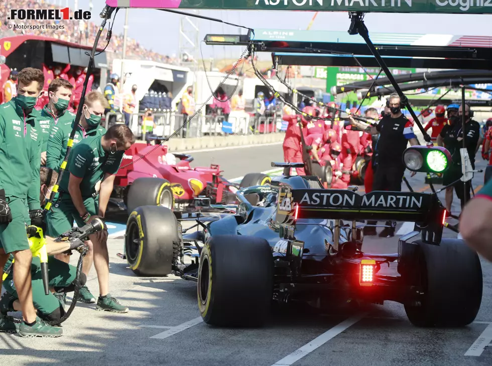 Foto zur News: Lance Stroll (Aston Martin) beim Formel-1-Rennen in Zandvoort 2022