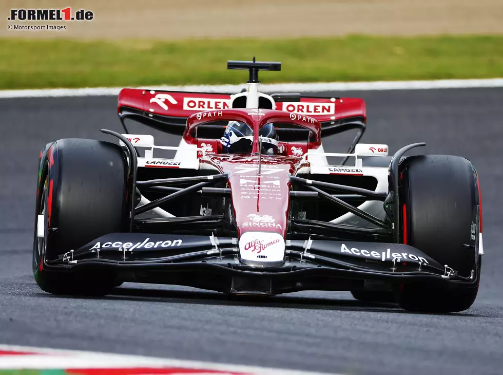 Foto zur News: Valtteri Bottas (Alfa Romeo) beim Formel-1-Rennen von Japan 2022