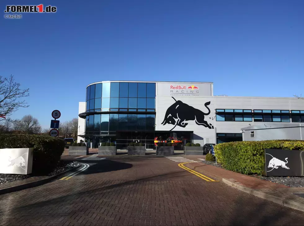 Red-Bull-Fabrik in Milton Keynes Foto zur News: Red-Bull-Fabrik in Milton Keynes