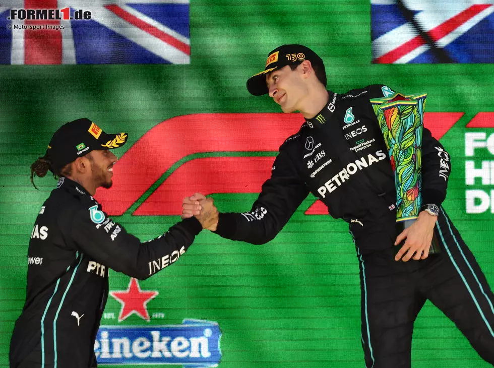 Lewis Hamilton, George Russell Foto zur News: Lewis Hamilton, George Russell
