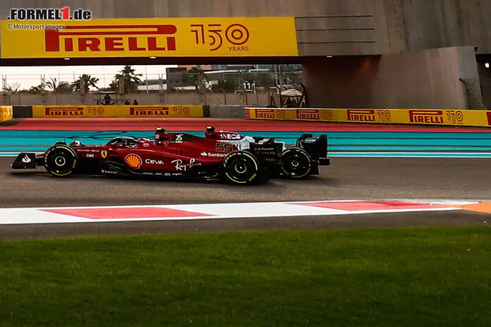 Carlos Sainz, Lewis Hamilton Foto zur News: Carlos Sainz, Lewis Hamilton