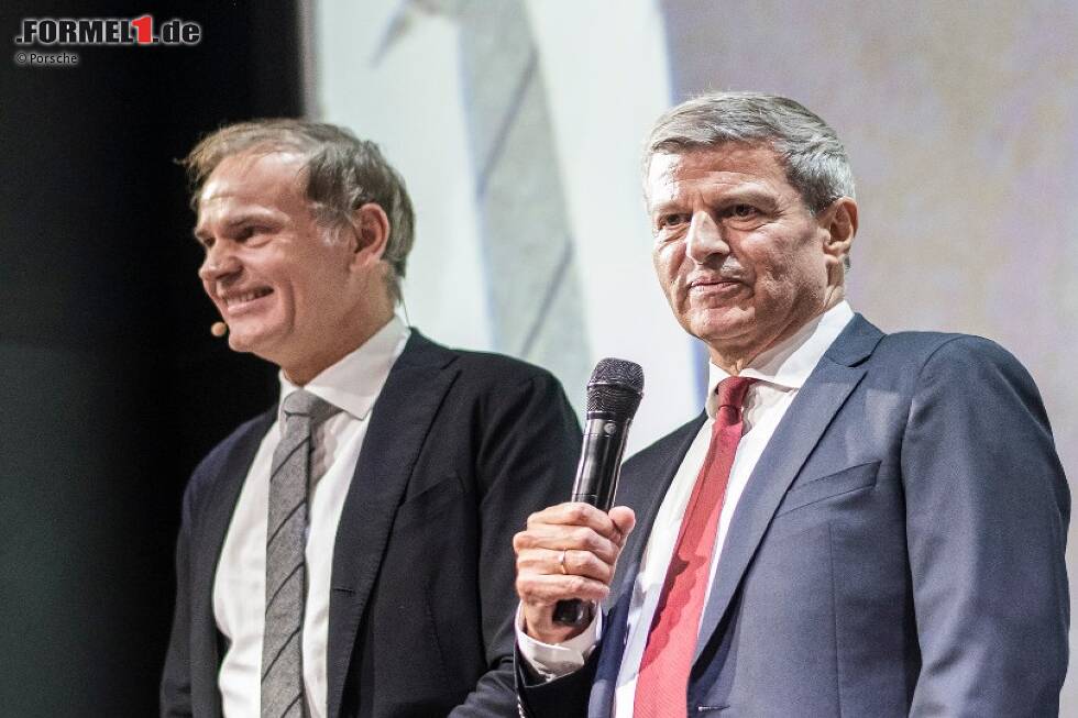 Foto zur News: Oliver Blume und Fritz Enzinger bei der &quot;Night of Champions&quot; bei Porsche in Weissach 2022