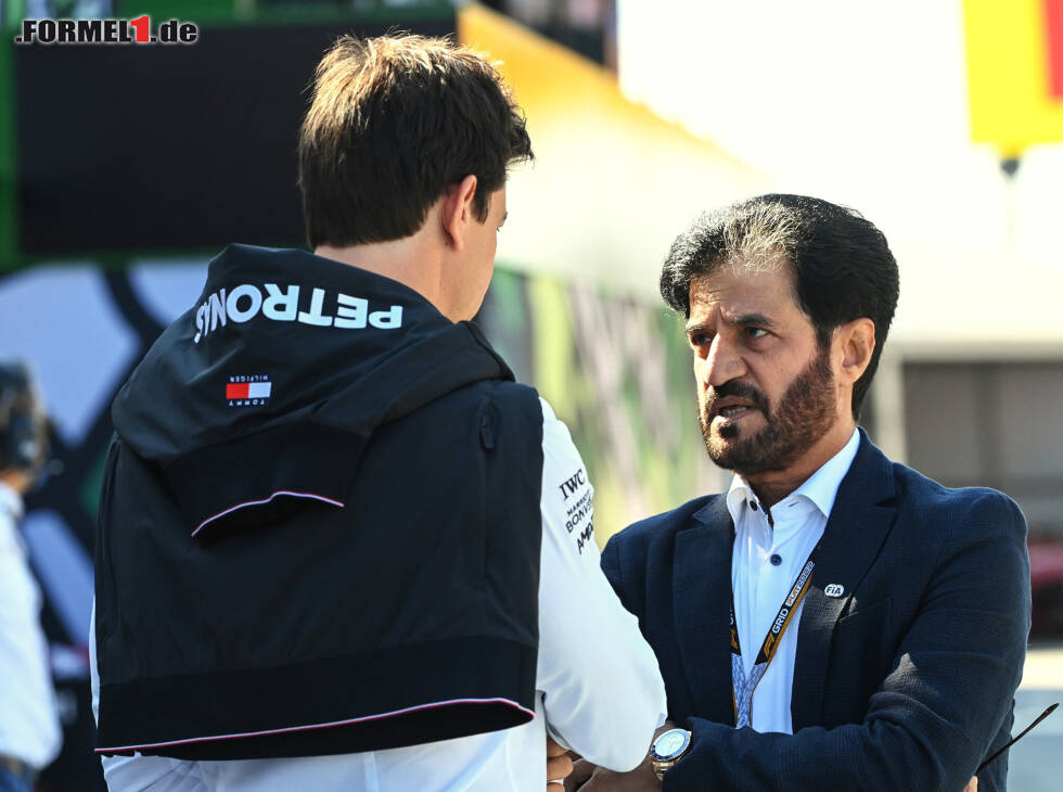 Foto zur News: Mercedes-Motorsportchef Toto Wolff und FIA-Präsident Mohammed bin Sulayem