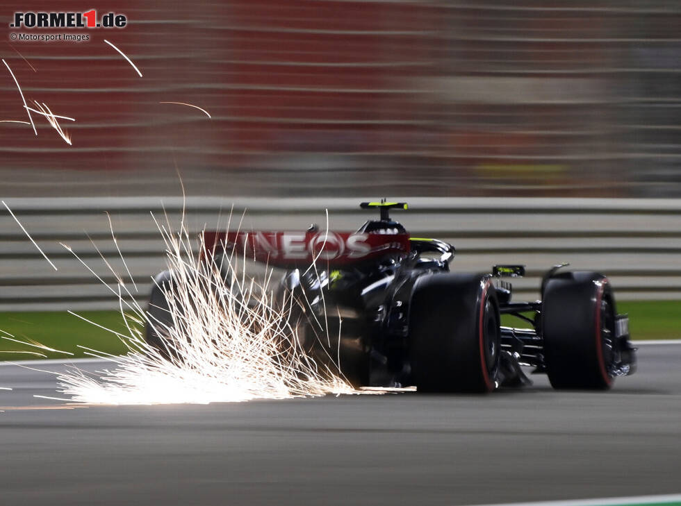 Foto zur News: Lewis Hamilton (Mercedes W14) im Qualifying zum Formel-1-Rennen in Bahrain 2023