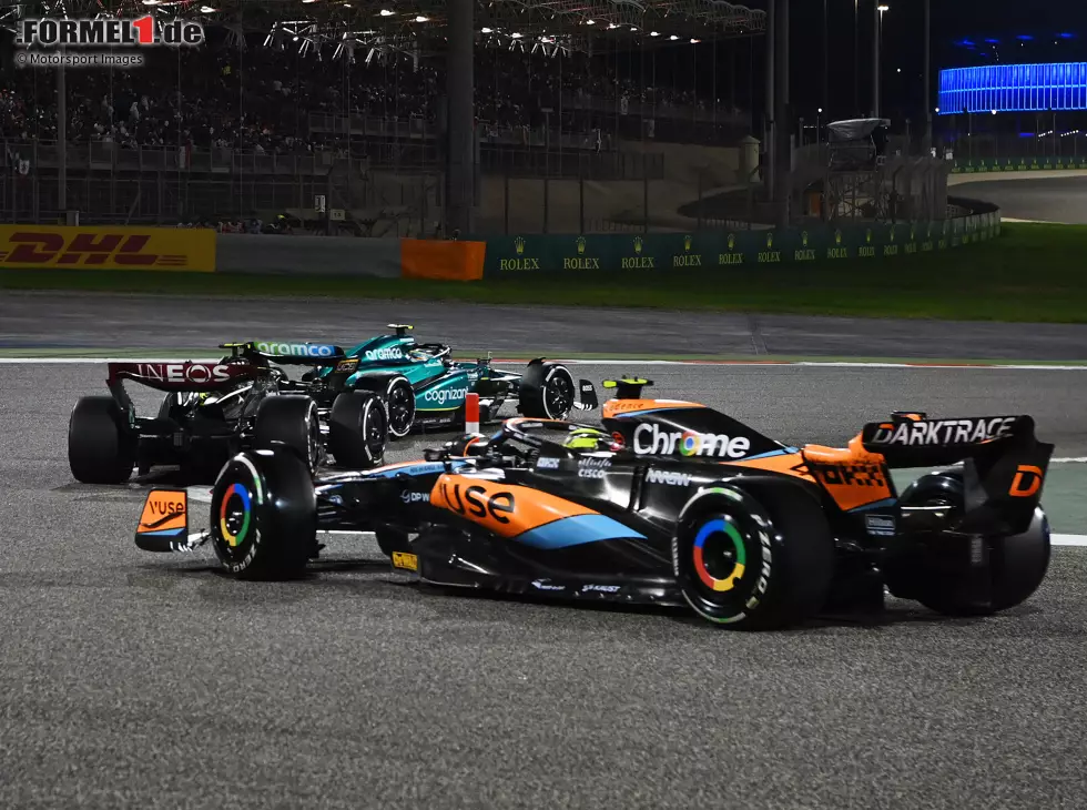 Foto zur News: Fernando Alonso, Lewis Hamilton, Lando Norris