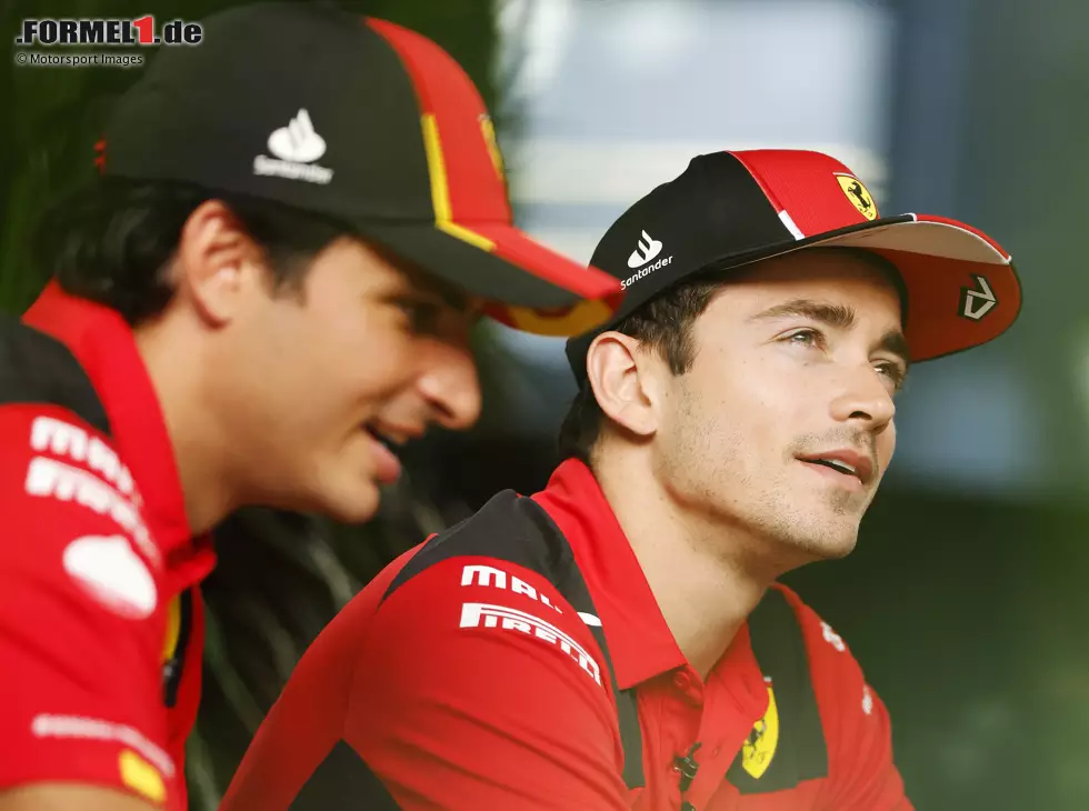 Foto zur News: Carlos Sainz, Charles Leclerc