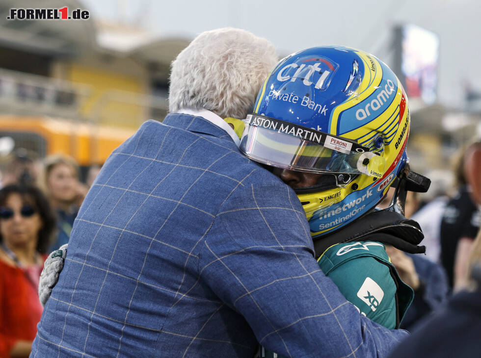 Foto zur News: Fernando Alonso und Aston-Martin-Teameigner Lawrence Stroll