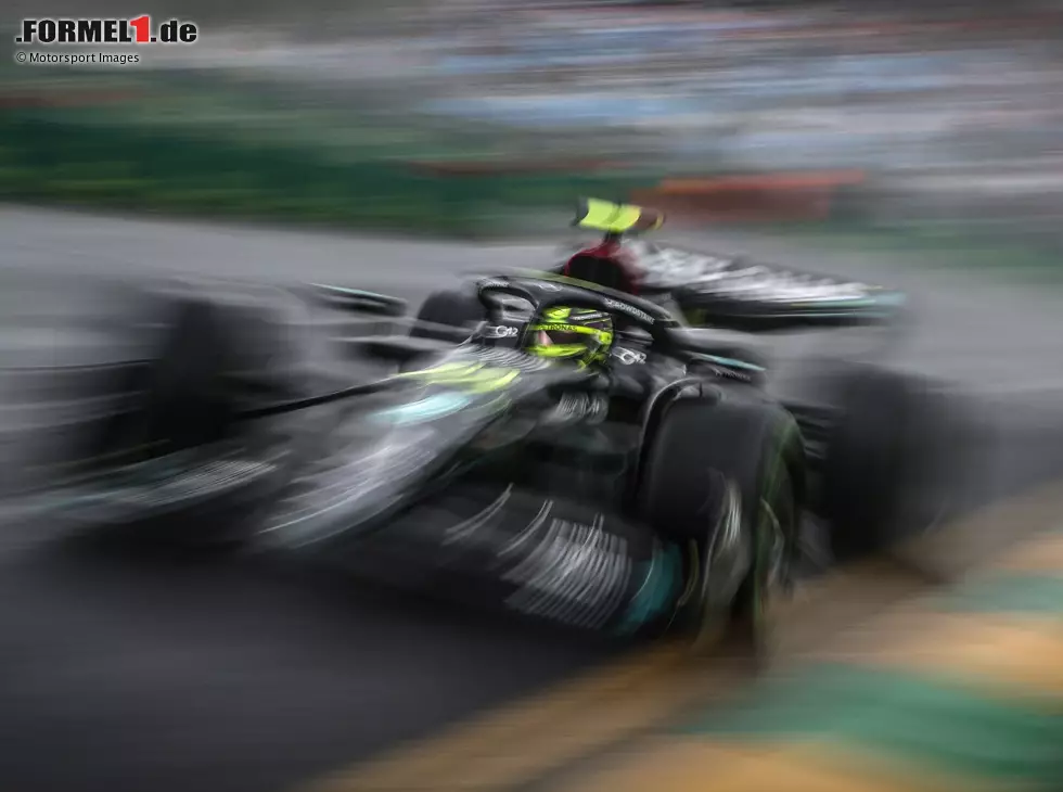Lewis Hamilton (Mercedes W14) im Training zum Formel-1-Rennen in Australien 2023 Foto zur News: Lewis Hamilton (Mercedes W14) im Training zum Formel-1-Rennen in Australien 2023