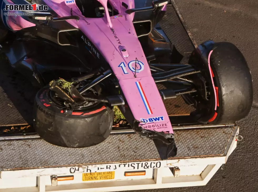 Das Unfallauto von Alpine-Fahrer Pierre Gasly nach dem Crash beim Formel-1-Rennen in Australien 2023 Foto zur News: Das Unfallauto von Alpine-Fahrer Pierre Gasly nach dem Crash beim Formel-1-Rennen in Australien 2023