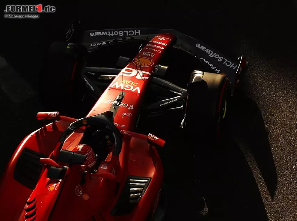 Charles Leclerc im Ferrari SF-23 im Formel-1-Qualifying in Baku 2023 Foto zur News: Charles Leclerc im Ferrari SF-23 im Formel-1-Qualifying in Baku 2023