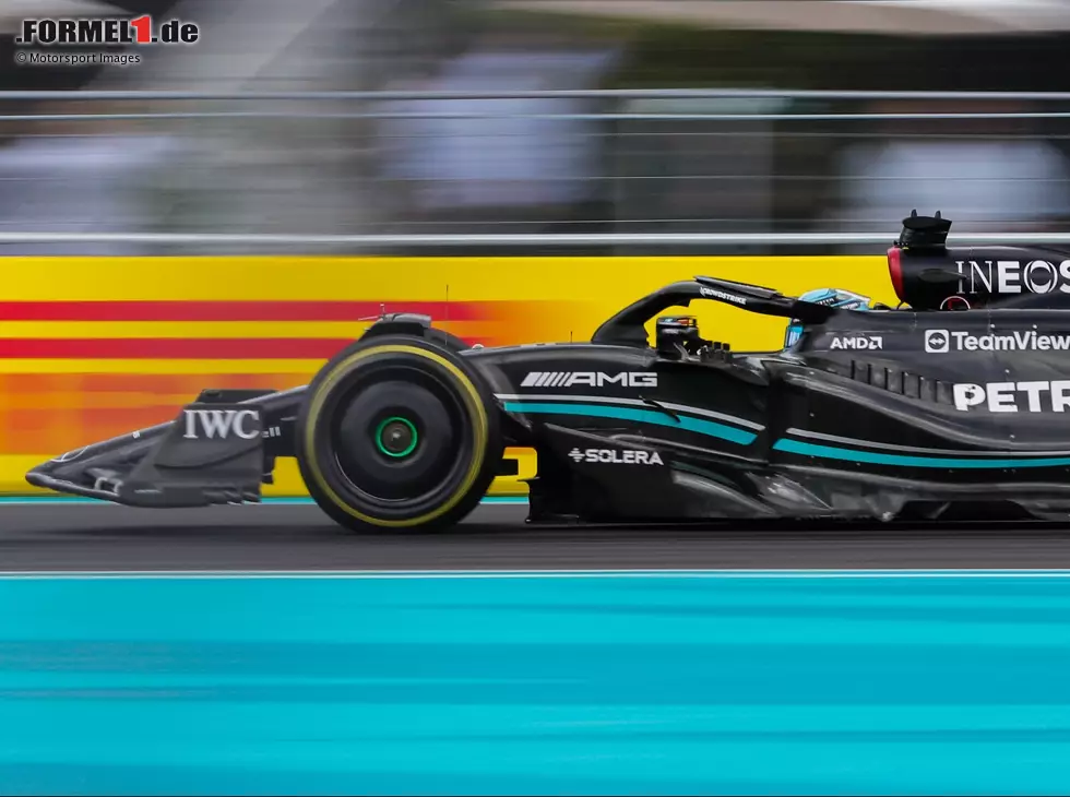 Foto zur News: George Russell im Mercedes W14 beim Formel-1-Rennen in Miami 2023