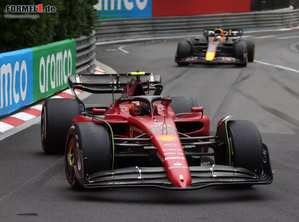 Foto zur News: Carlos Sainz, Max Verstappen