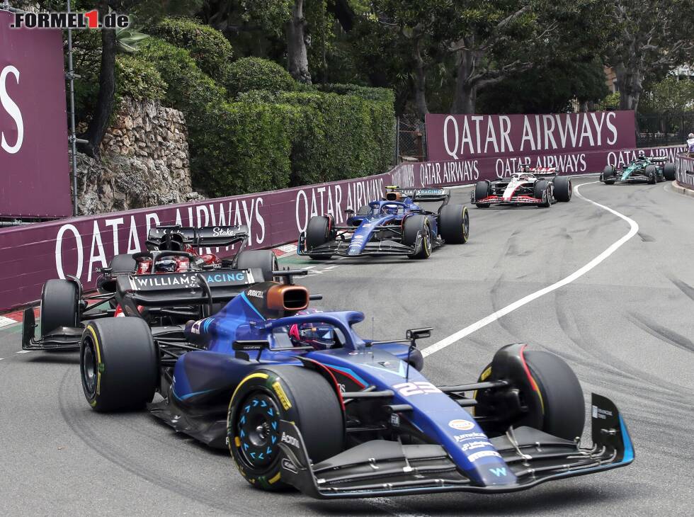 Foto zur News: Langsame Kurven wie hier in Monaco sind für Alex Albon mittlerweile das größere Überholproblem als schnelle Kurven