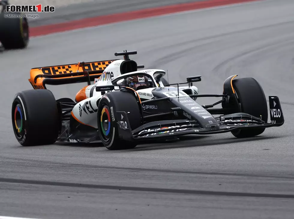 Foto zur News: Oscar Piastri im McLaren MCL60