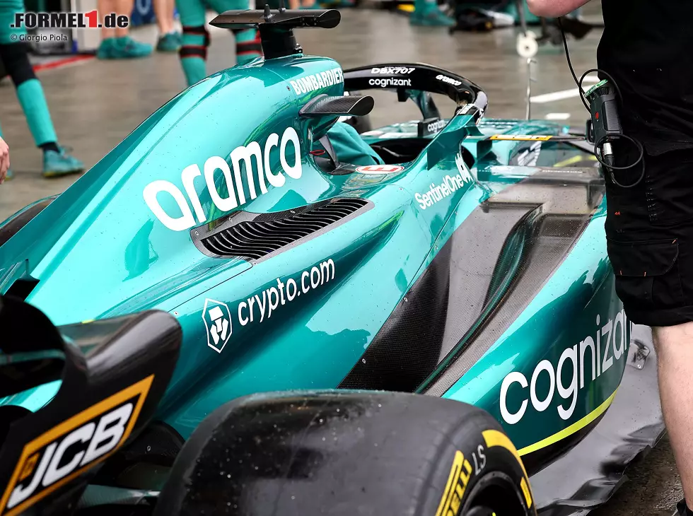 Aston Martin AMR23, Kanada-Update, Seitenkasten, Down-Wash-Rutsche Foto zur News: Aston Martin AMR23, Kanada-Update, Seitenkasten, Down-Wash-Rutsche