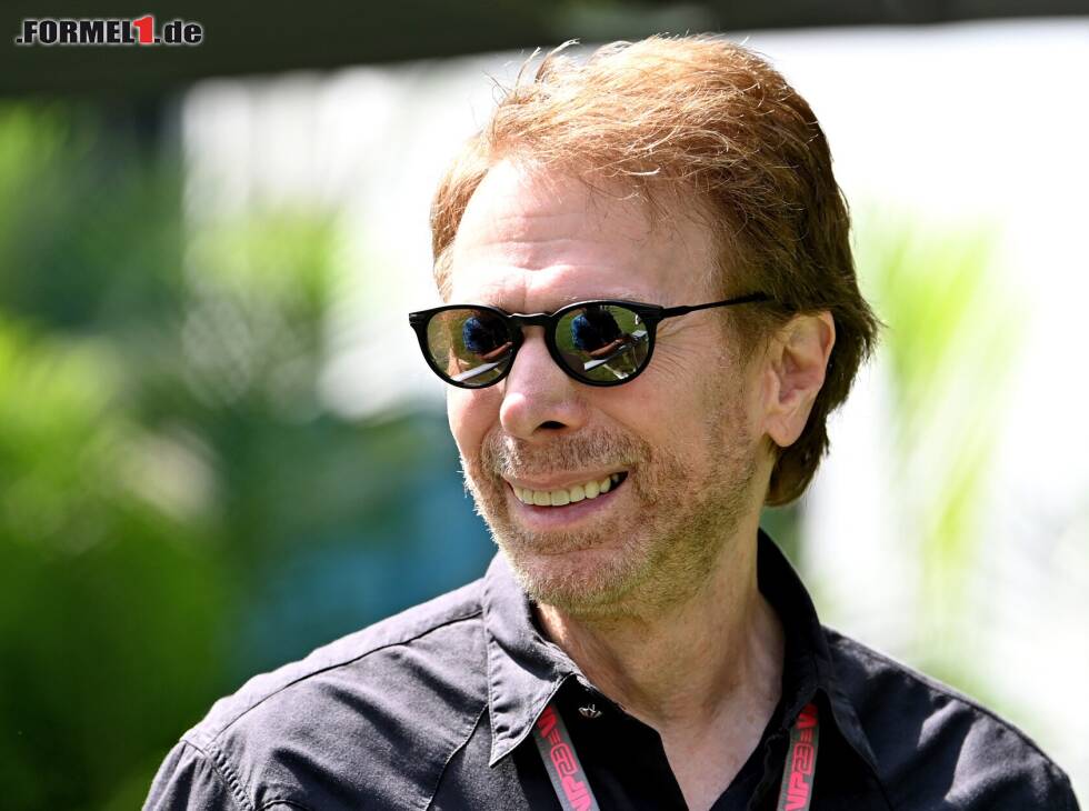 Foto zur News: Der Film-Produzent Jerry Bruckheimer beim Formel-1-Rennen in Miami 2023