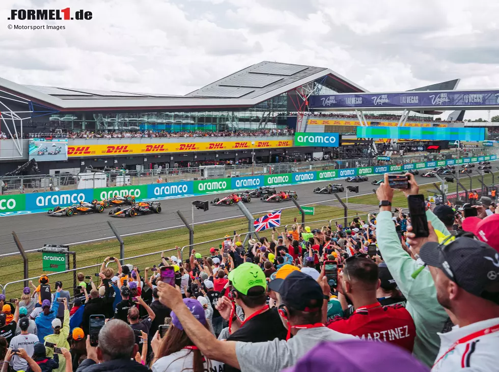 Foto zur News: Lando Norris, Max Verstappen, Oscar Piastri