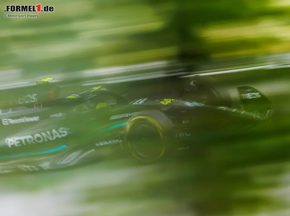 Foto zur News: Lewis Hamilton (Mercedes W14) beim Formel-1-Training in Budapest 2023