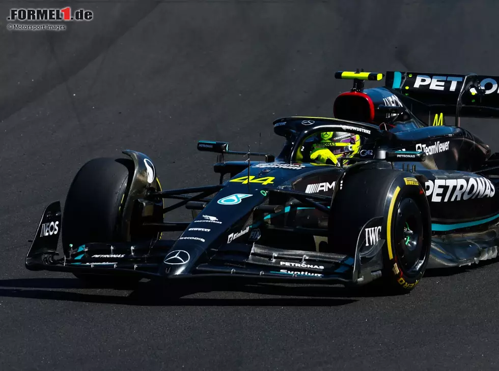 Lewis Hamilton im Mercedes W14 beim Formel-1-Rennen in Ungarn 2023 Foto zur News: Lewis Hamilton im Mercedes W14 beim Formel-1-Rennen in Ungarn 2023