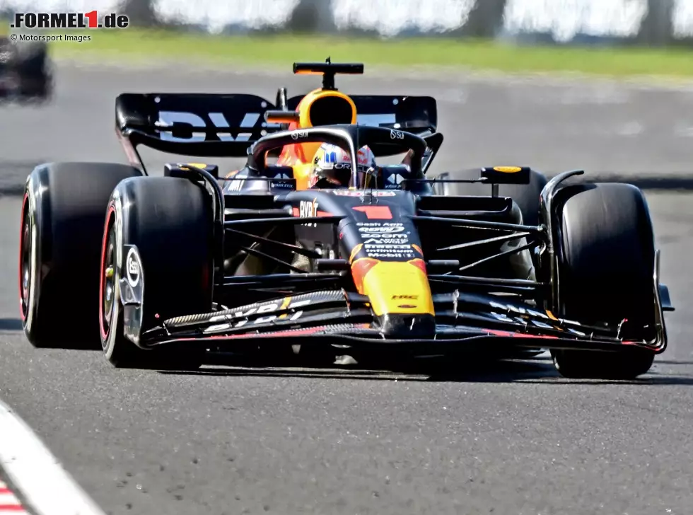 Foto zur News: Max Verstappen beim Formel-1-Rennen in Ungarn 2023