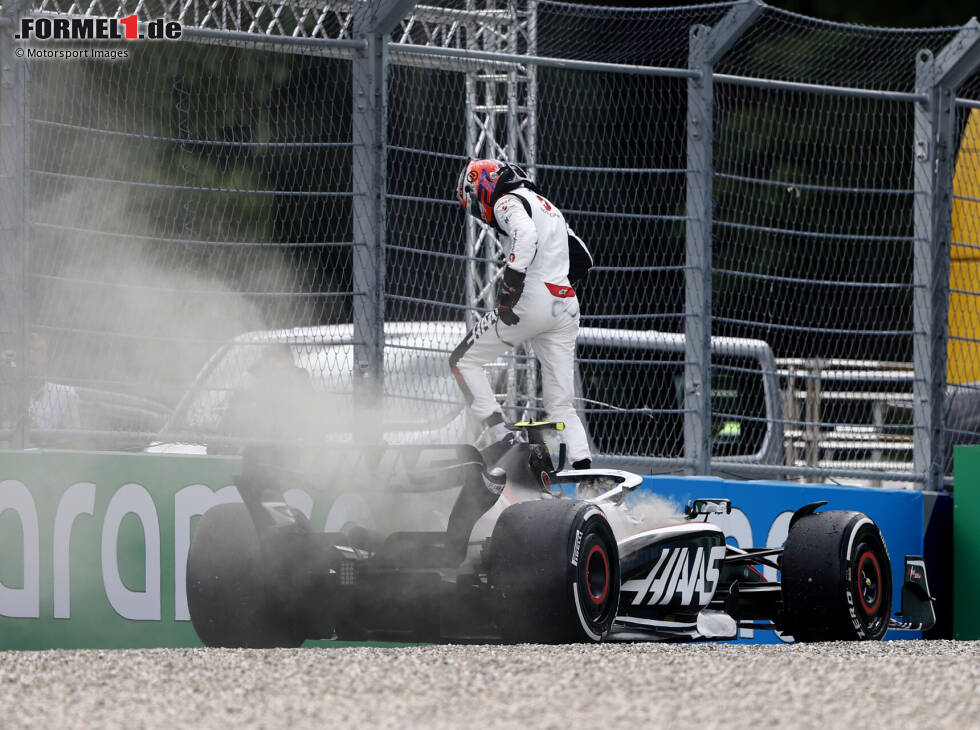 Foto zur News: Nico Hülkenberg (Haas VF-23) scheidet beim Formel-1-Rennen in Österreich 2023 aus