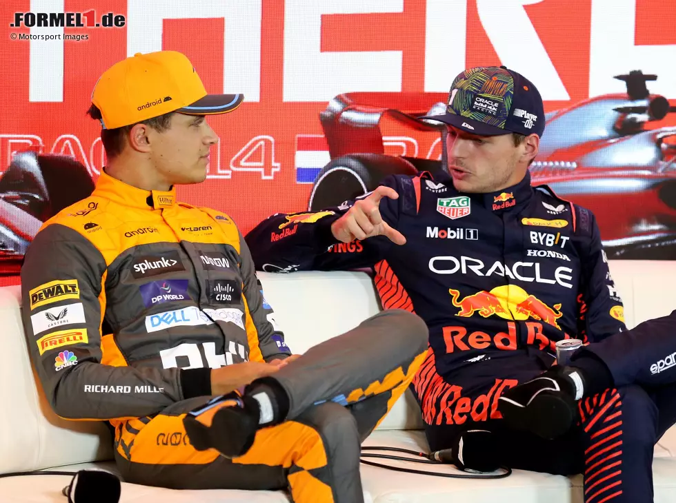 Foto zur News: Lando Norris, Max Verstappen