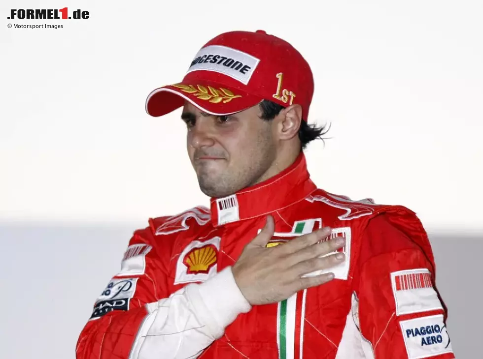 Foto zur News: Felipe Massa auf dem Formel-1-Podium 2008 in Brasilien