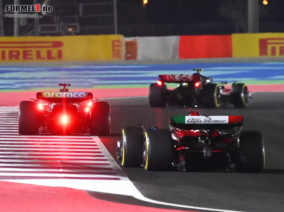 Lewis Hamilton, Fernando Alonso, Valtteri Bottas Foto zur News: Lewis Hamilton, Fernando Alonso, Valtteri Bottas