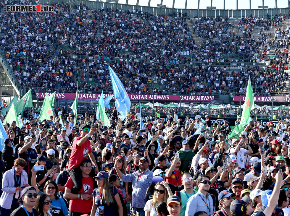 Foto zur News: Fans beim GP Mexiko in Mexiko-Stadt