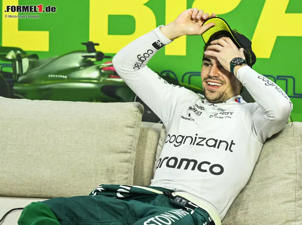 Foto zur News: Lance Stroll (Aston Martin) nach dem Qualifying zum Formel-1-Rennen in Brasilien 2023