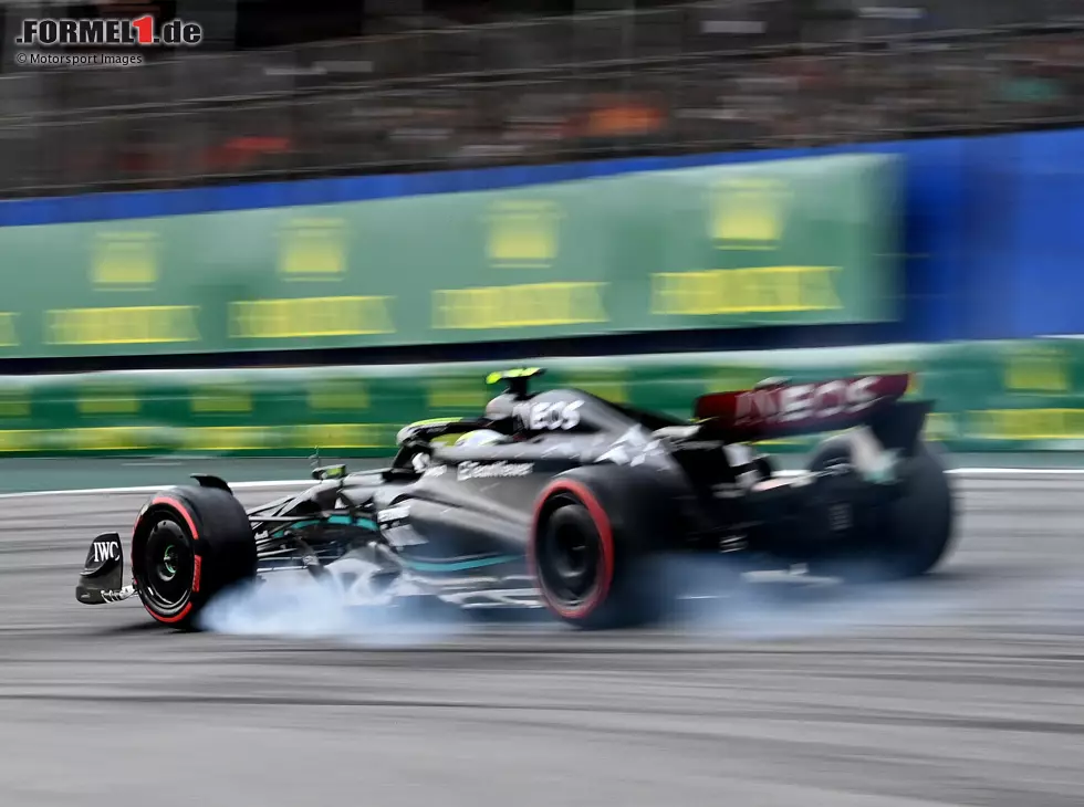 Foto zur News: Lewis Hamilton (Mercedes W14) im Qualifying zum Formel-1-Rennen in Brasilien 2023