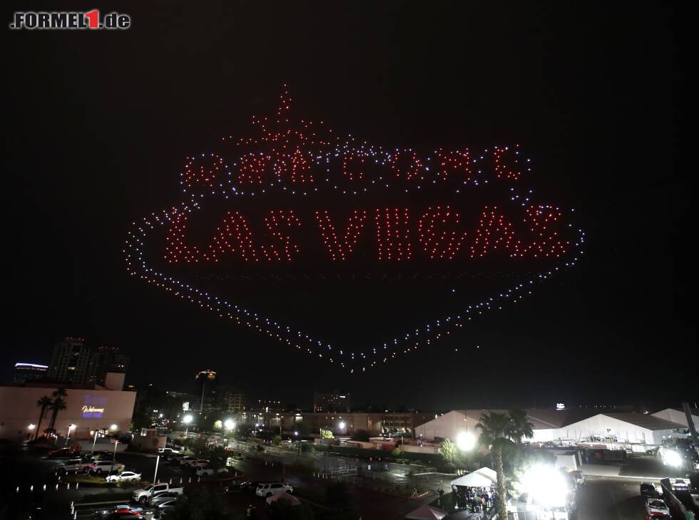 Foto zur News: Drohnen bei der Eröffnung in Las Vegas