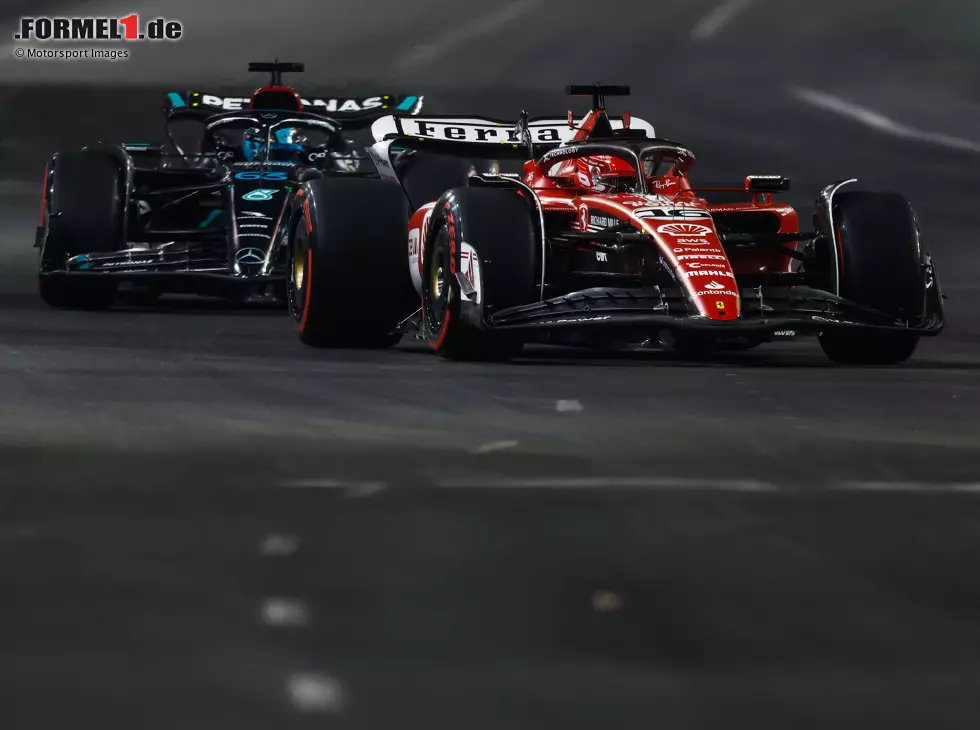 Charles Leclerc, George Russell Foto zur News: Charles Leclerc, George Russell