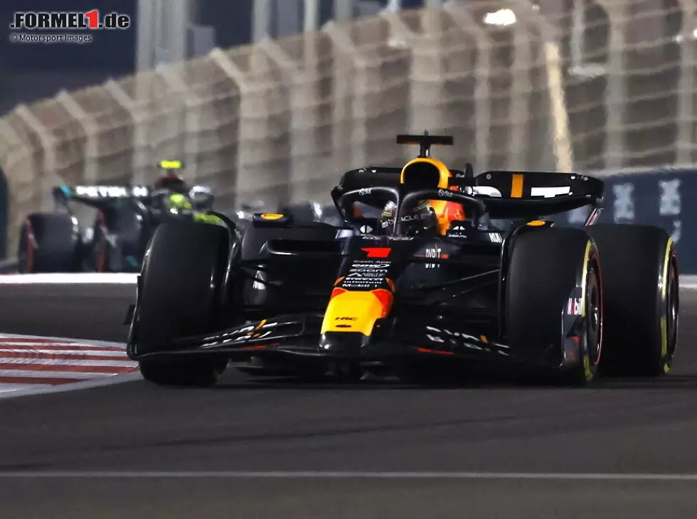 Max Verstappen beim Formel-1-Rennen in Abu Dhabi 2023 Foto zur News: Max Verstappen beim Formel-1-Rennen in Abu Dhabi 2023