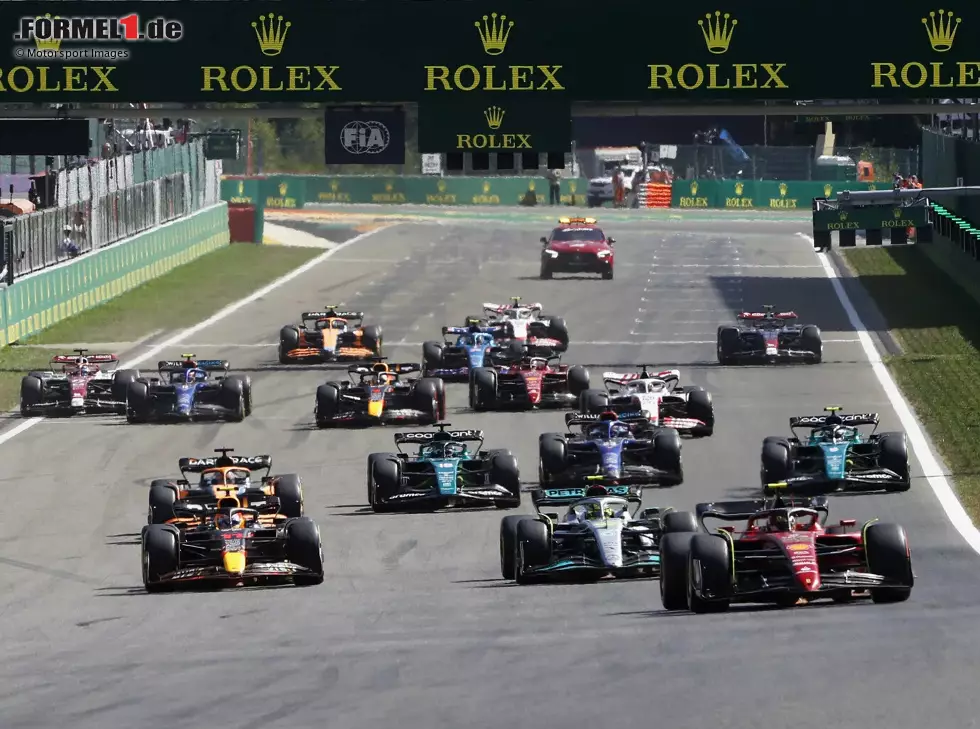 Foto zur News: Carlos Sainz, Max Verstappen, Lewis Hamilton, Fernando Alonso, George Russell