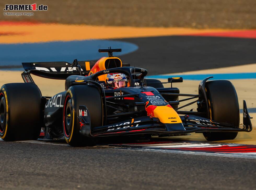 Foto zur News: Max Verstappen im Red Bull RB20 für die Formel-1-Saison 2024