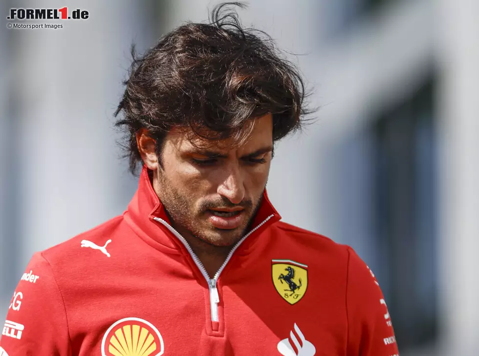 Foto zur News: Carlos Sainz (Ferrari) vor dem Formwl-1-Rennen in Saudi-Arabien 2024