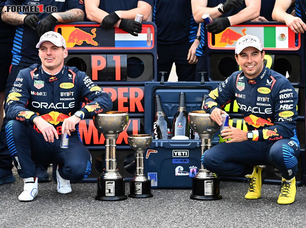 Foto zur News: Sergio Perez weiß, dass Max Verstappen die Nummer 1 ist