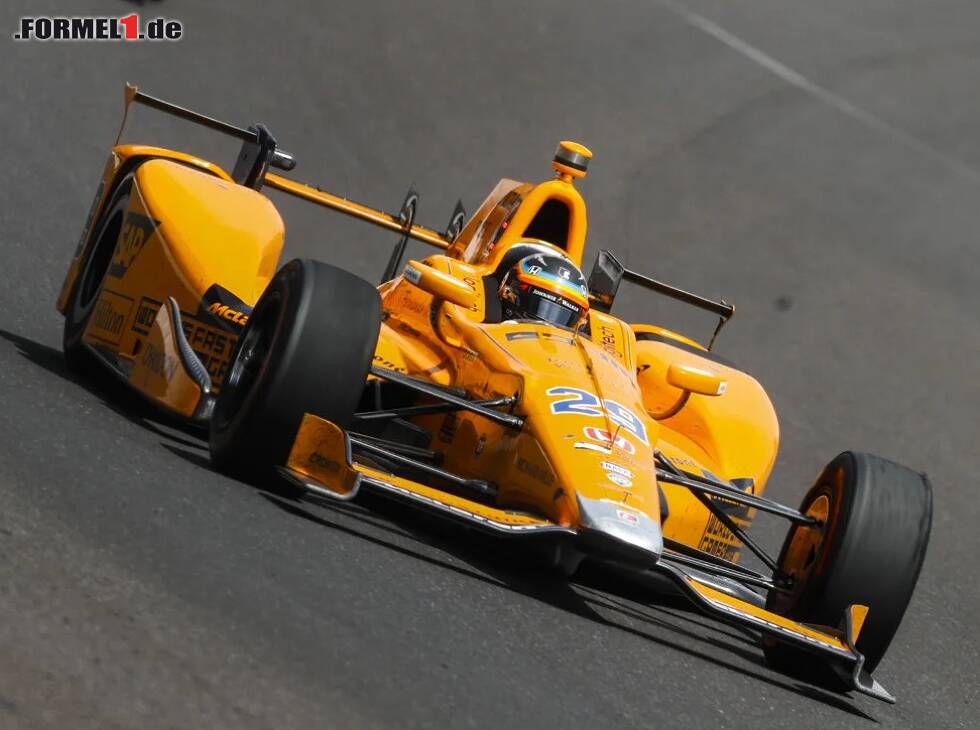 Foto zur News: Selbst in Indy scheiterte Alonso an Honda
