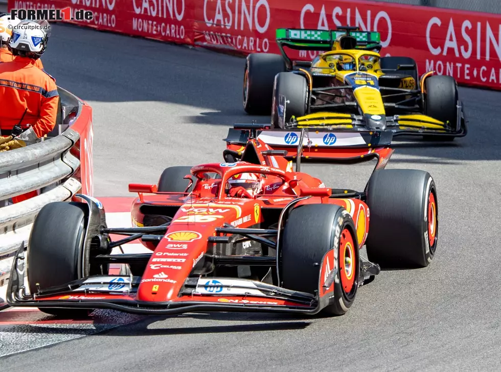 Charles Leclerc und Oscar Piastri beim Formel-1-Rennen in Monaco 2024 Foto zur News: Charles Leclerc und Oscar Piastri beim Formel-1-Rennen in Monaco 2024