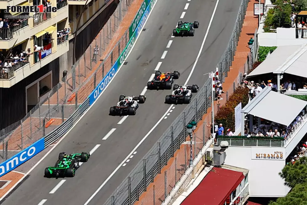 Foto zur News: Guanyu Zhou, Sergio Perez, Kevin Magnussen, Nico Hülkenberg
