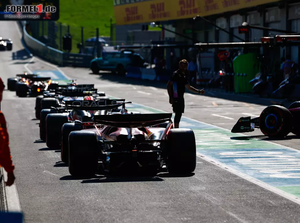 Sergio Perez, Charles Leclerc Foto zur News: Sergio Perez, Charles Leclerc