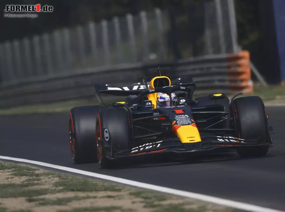 Foto zur News: Max Verstappen (Red Bull RB20) beim Formel-1-Rennen in Italien 2024
