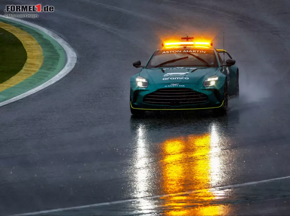 Safety-Car Foto zur News: Safety-Car