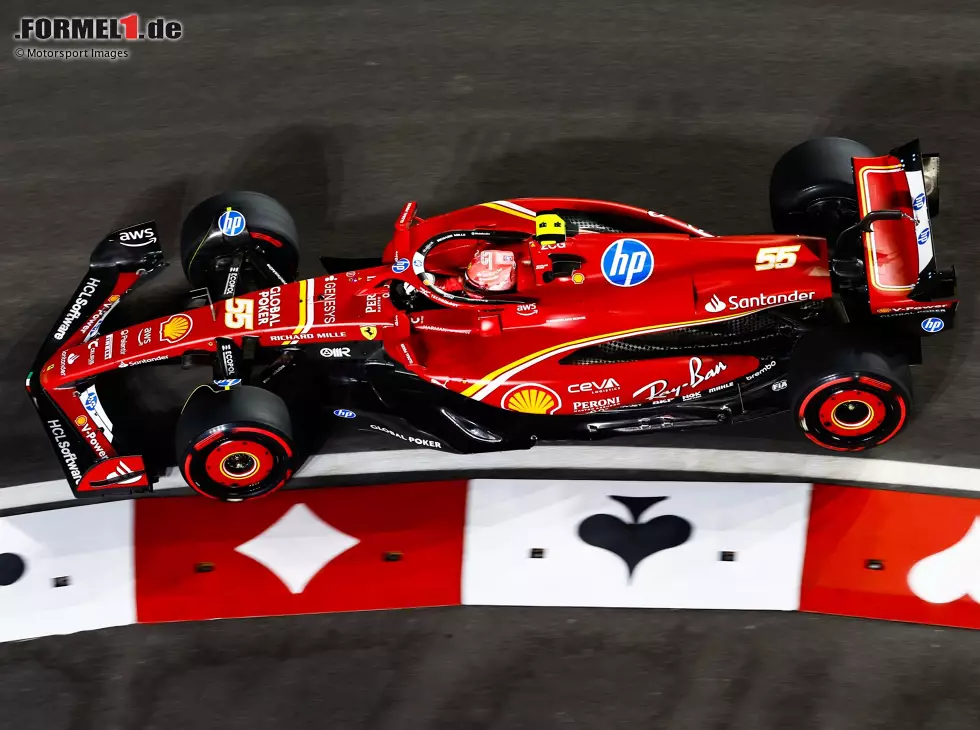 Carlos Sainz im Ferrari SF-24 beim Donnerstagstraining in Las Vegas 2024 Foto zur News: Carlos Sainz im Ferrari SF-24 beim Donnerstagstraining in Las Vegas 2024