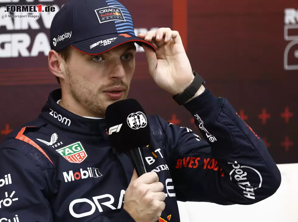 Foto zur News: Max Verstappen (Red Bull) beim Formel-1-Rennen in Katar 2024